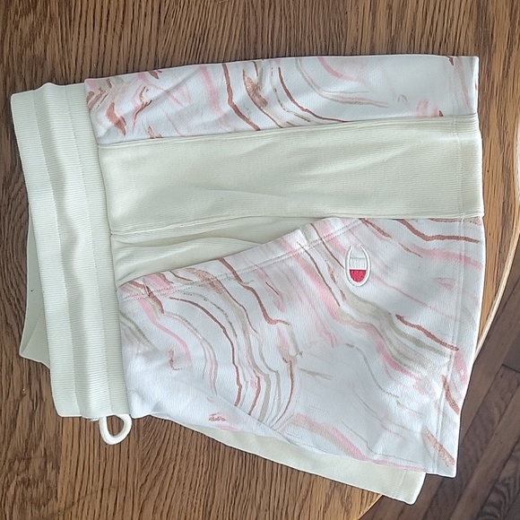 Champion Reverse Weave Shorts in "Marble Flow," Size M - Picture 10 of 10